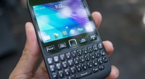 tinhte.vn-blackberry-9720-08_620x340